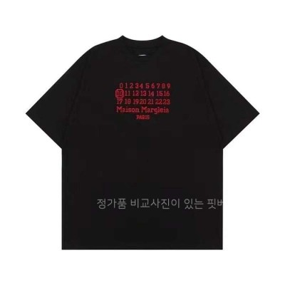 [국내배송] 메*마르지엘라 블럭 넘버 자수 로고 티셔츠 (2color)