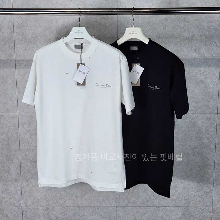 [국내배송] 디* Couture 꾸뛰르 워싱 티셔츠 (2color)
