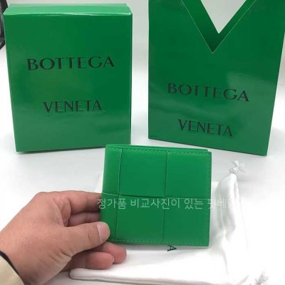 [*상*님의 현지 검수사진] 보*가베네타 649603 맥시 인트레이차토 반 지갑