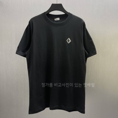 디* CD 다이아몬드 반팔티셔츠