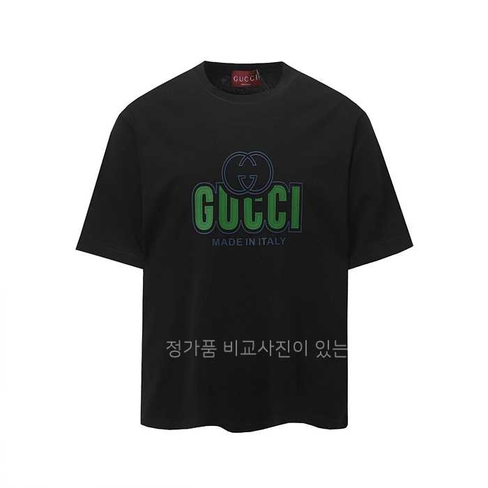 [국내배송] 구* 후로피 티셔츠