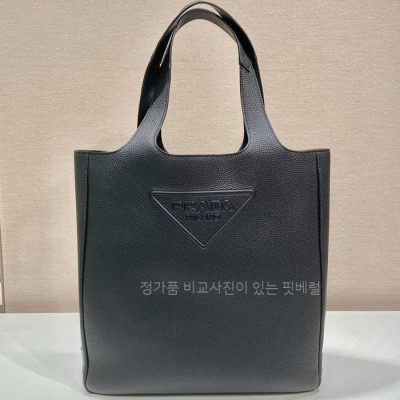 프*다 2VG092 트라이앵글 로고 토트 쇼퍼백 남성용