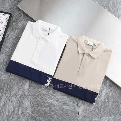 [국내배송] 버*리 기사로고 카라 티셔츠 (2color)