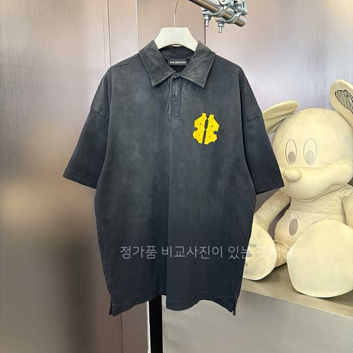 [국내배송] 발*시아가 옐로우로고 빈티지 워싱 카라티