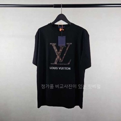 [국내배송] 루*비통 LV 레더 자수 로고 라운드 티셔츠