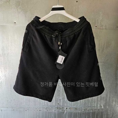 [국내배송] 크*하츠 멀티 패치 반바지