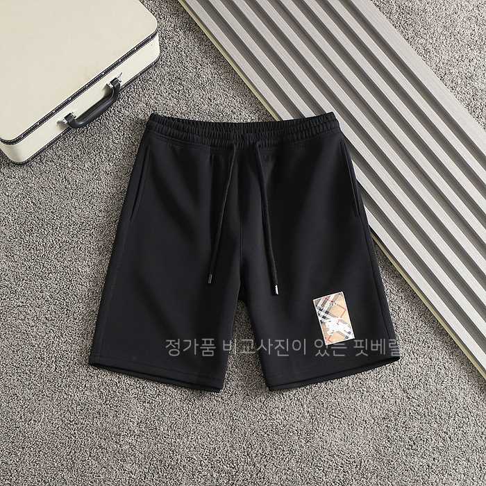 [국내배송] 버*리 포켓자수로고 하프팬츠