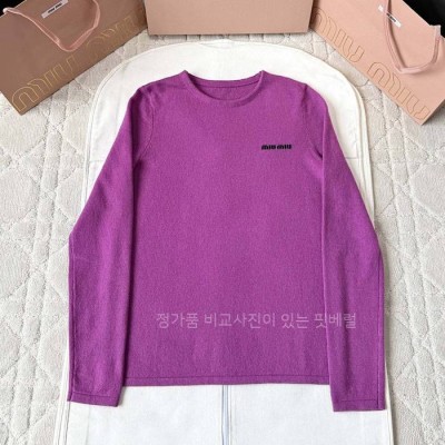 미*미우 로고 니트