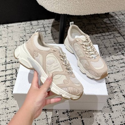 디* 크로노 스니커즈