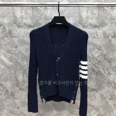 [국내배송] 톰*라운 4빠 완장 포인텔 브이넥 울가디건 (2color)