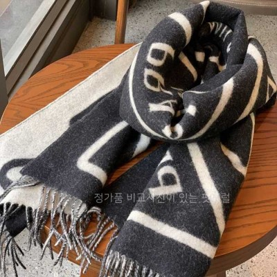 [국내배송] 프*디. 삼각로고 머플러