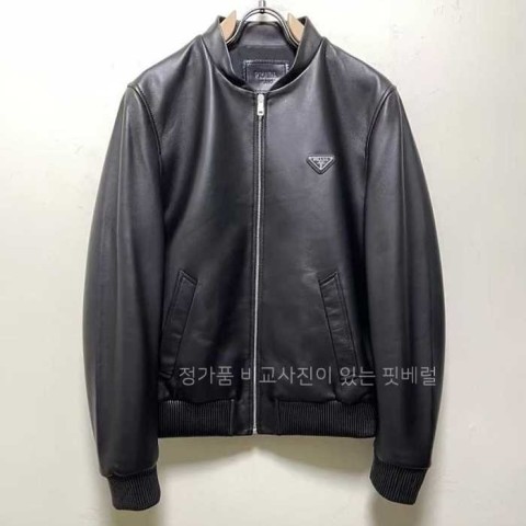 [국내배송] 프*다 PY998 트라이앵글로고 나파가죽 재킷