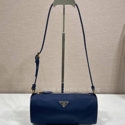 프*다 1NE058 리나일론 파우치 호보백