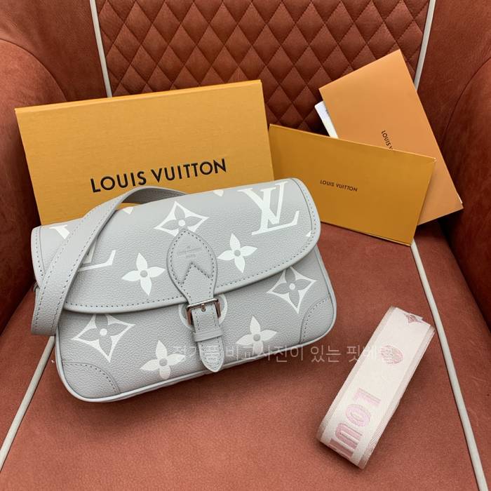 루*비통 M14214 다이앤