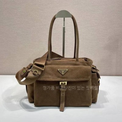 프*다 1BG596 익스플로러 토트백 미듐