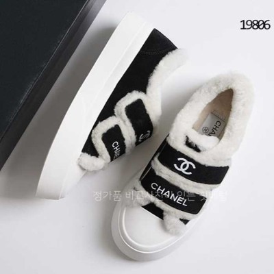 [국내배송] 샤* 여성 양털 시어링 스니커즈