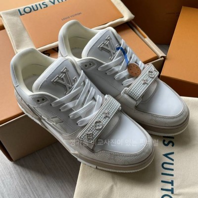 루*비통 LV 트레이너 스니커즈