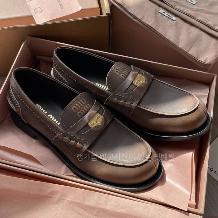 미*미우 페니 로퍼