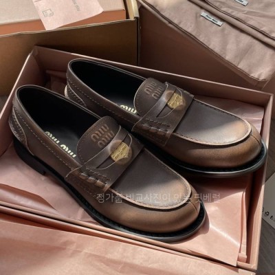 미*미우 페니 로퍼