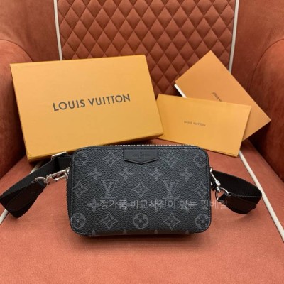 루*비통 M81260 알파 웨어러블 월렛 크로스백 남성용