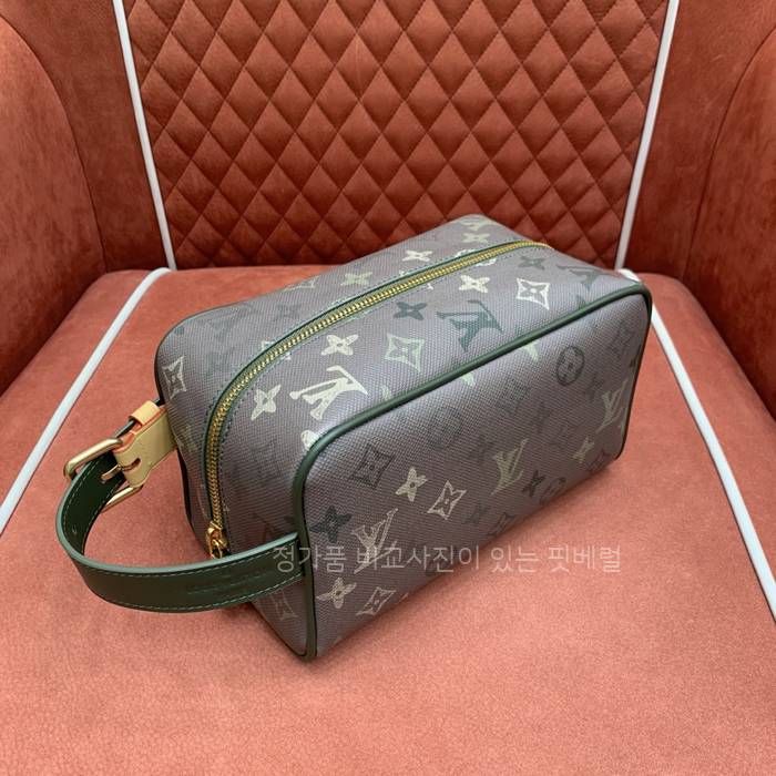 루*비통 M26963 돕 키트 토일레트리