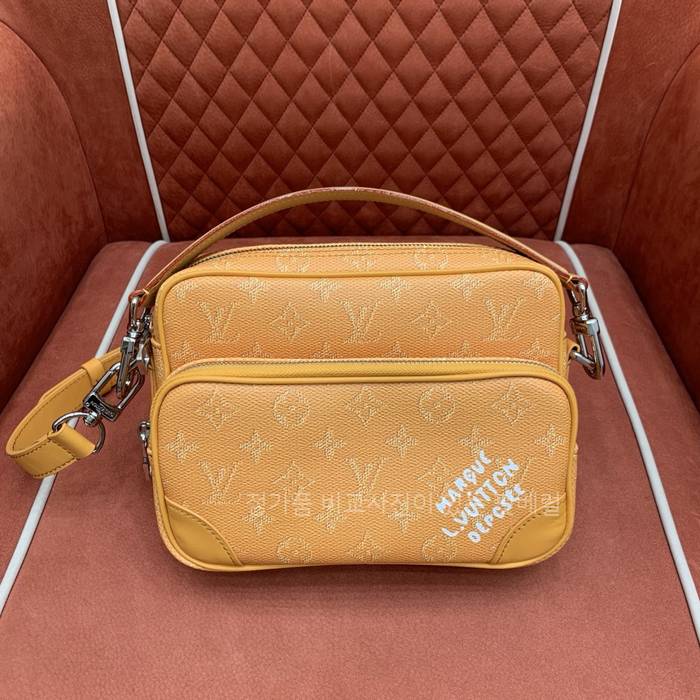 루*비통 M27232 닐 메신저백 남성용