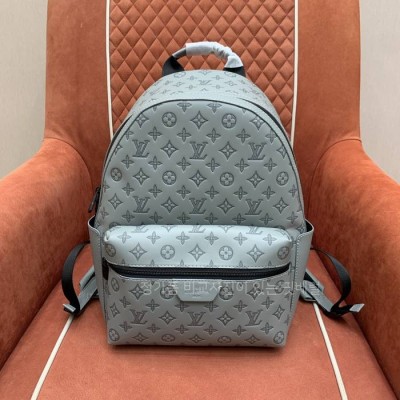 루*비통 M46557 디스커버리 백팩