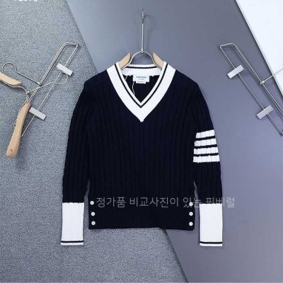 [국내배송] 톰*라운 밀라노 암밴드 케이블 V넥 니트