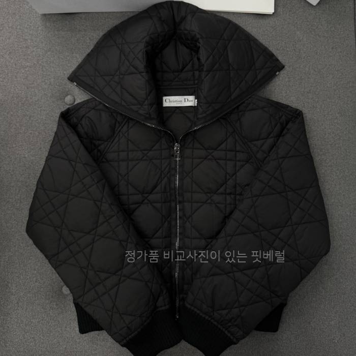 디* 퀄티드 테크니컬 태이퍼 매크로까나쥬 봄버 자켓 여성용