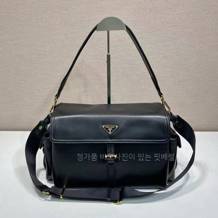 프*다 1BD391 익스플로러 숄더백 라지