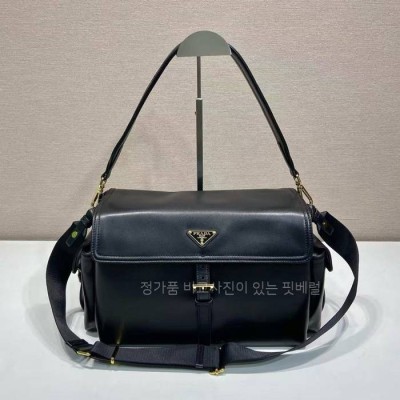프*다 1BD391 익스플로러 숄더백 라지