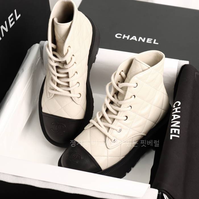 샤* 24A 퀄팅 레이스업 부츠