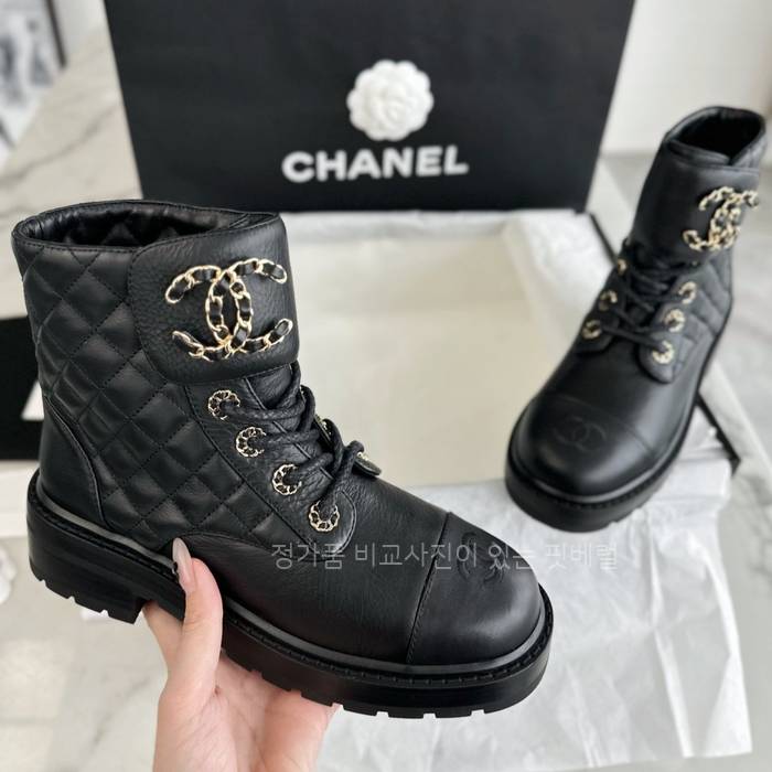 샤* 레이스업 퀄티드 컴뱃 부츠