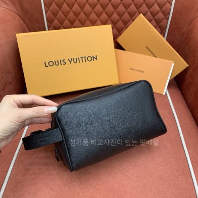 루*비통 M26810 락커 돕 키트