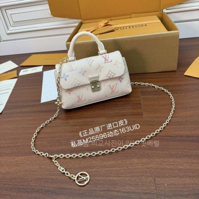 루*비통 M25596 나노 마들렌