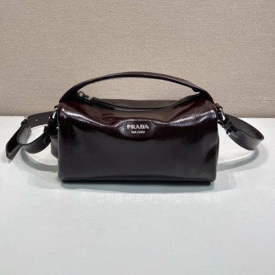 프*다 2VH188 가죽 숄더백