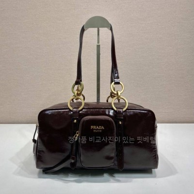 프*다 1BB138 댕글 핸들백 미듐
