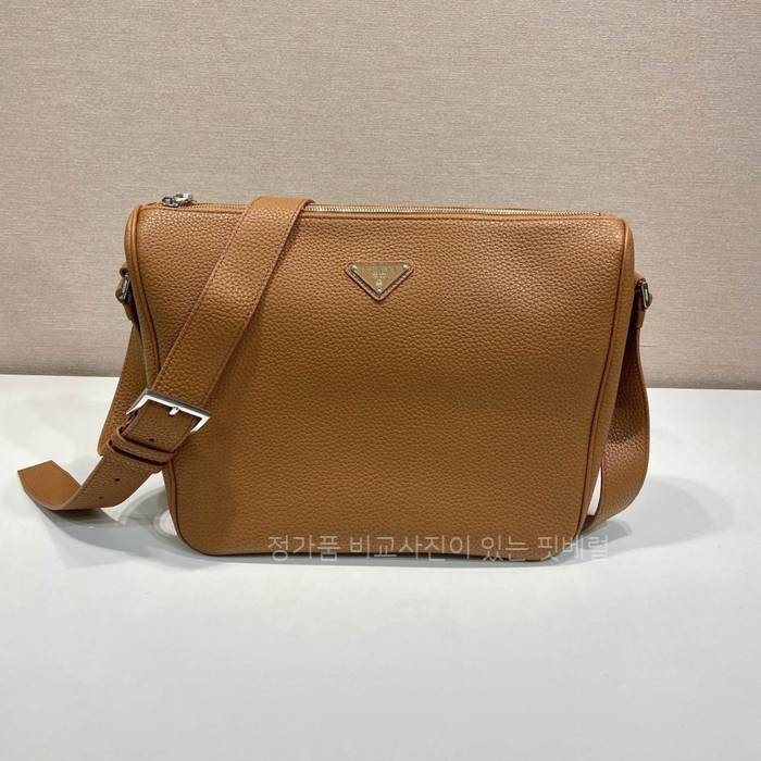 프*다 2VH182 가죽 크로스백 남성용