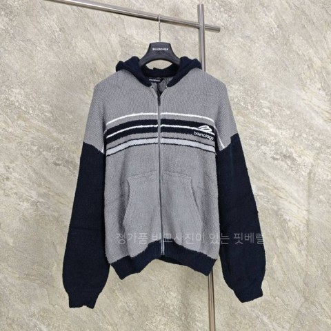 발*시아가 플러피 후드집업 자켓