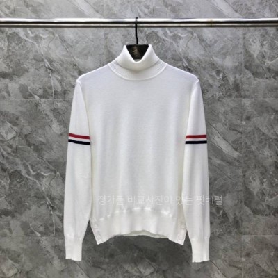 톰*라운 RWB 암밴드 저지 스티치 터틀넥 니트