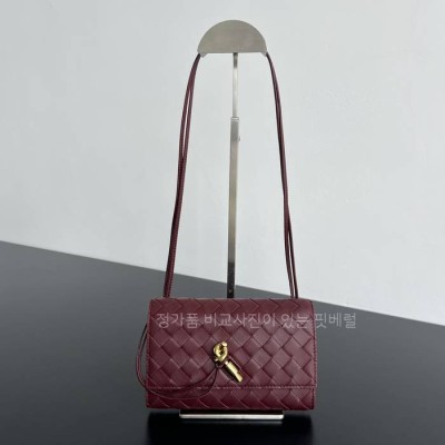 보*가베네타 836940 안디아모 파우치 크로스백