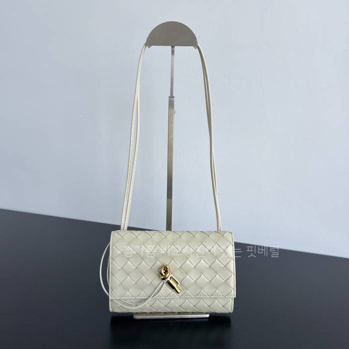 보*가베네타 836940 안디아모 파우치 크로스백