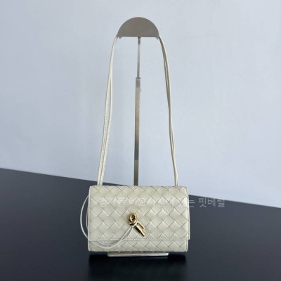 보*가베네타 836940 안디아모 파우치 크로스백