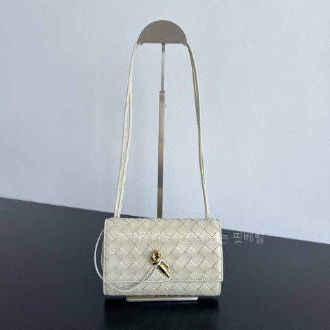 보*가베네타 836940 안디아모 파우치 크로스백