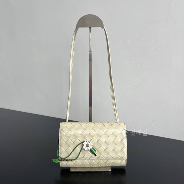 보*가베네타 838870 안디아모 데이지 파우치 크로스백