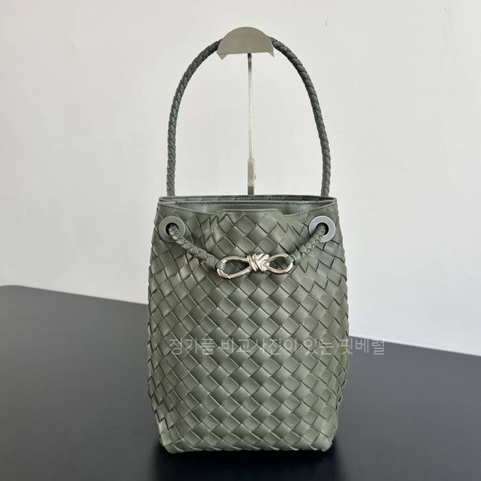 보*가베네타 855759 안디아모 버킷백 스몰