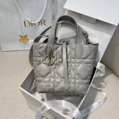 디* M2836 뚜주흐 버티컬 토트백 스몰