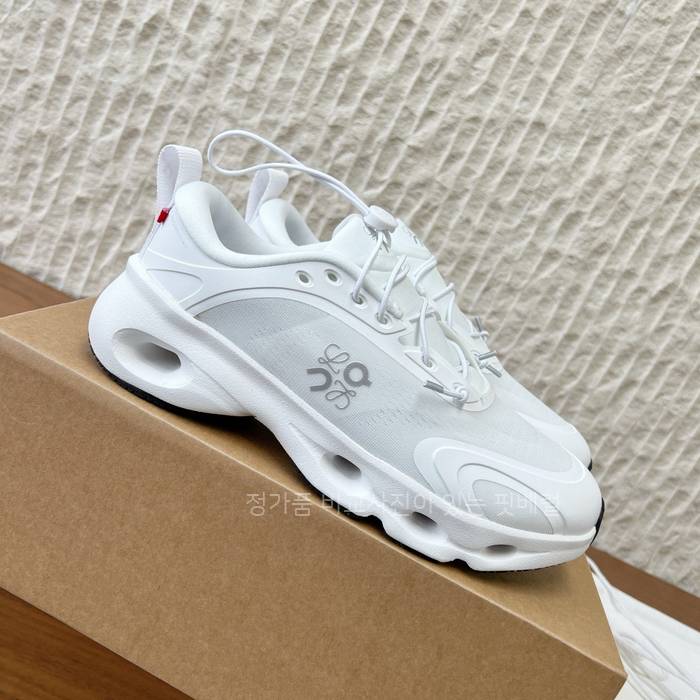 로*베x온*닝 콜라보 클라우드솔로 스니커즈 남녀공용