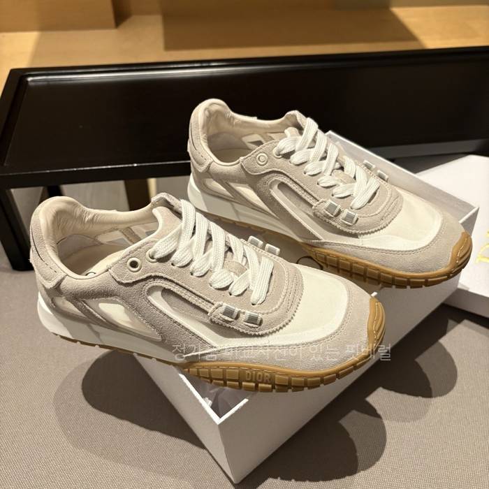 디* 테크 스니커즈 여성용