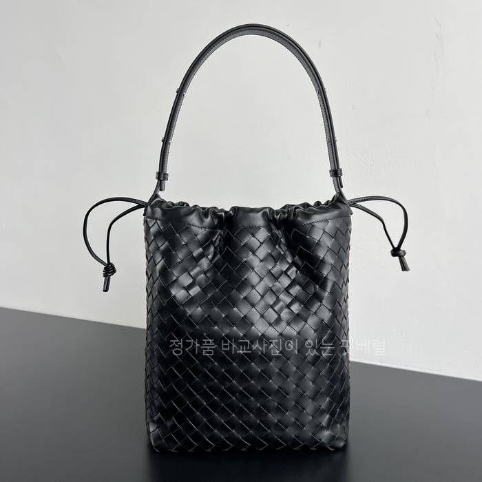 보*가베네타 836020 드로우스트링 버킷백